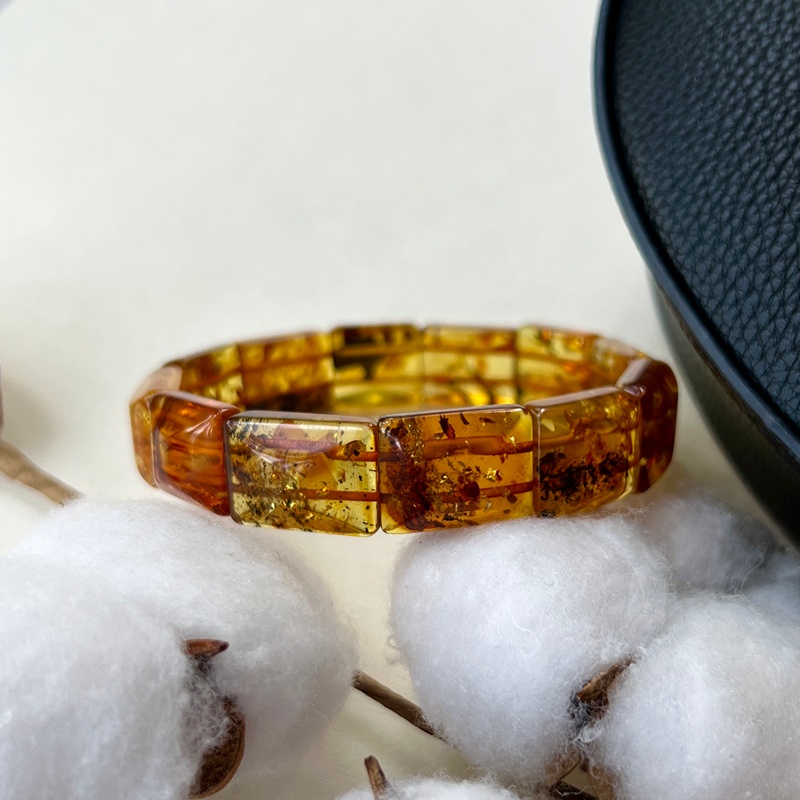 Браслет пласт. янтарь 3121119456-2