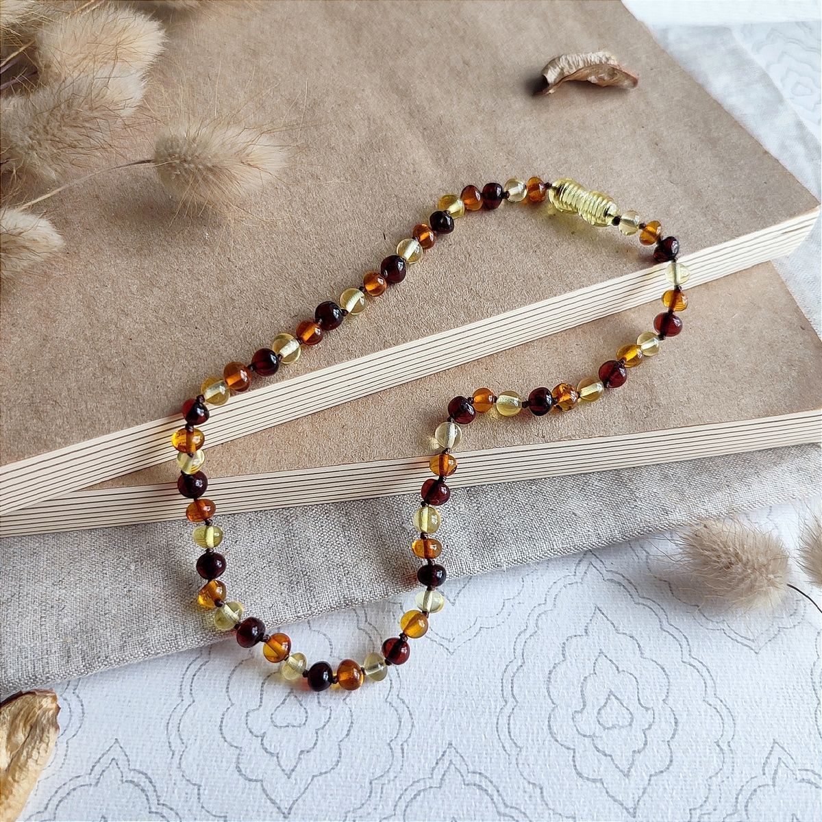Бусы детские из янтаря