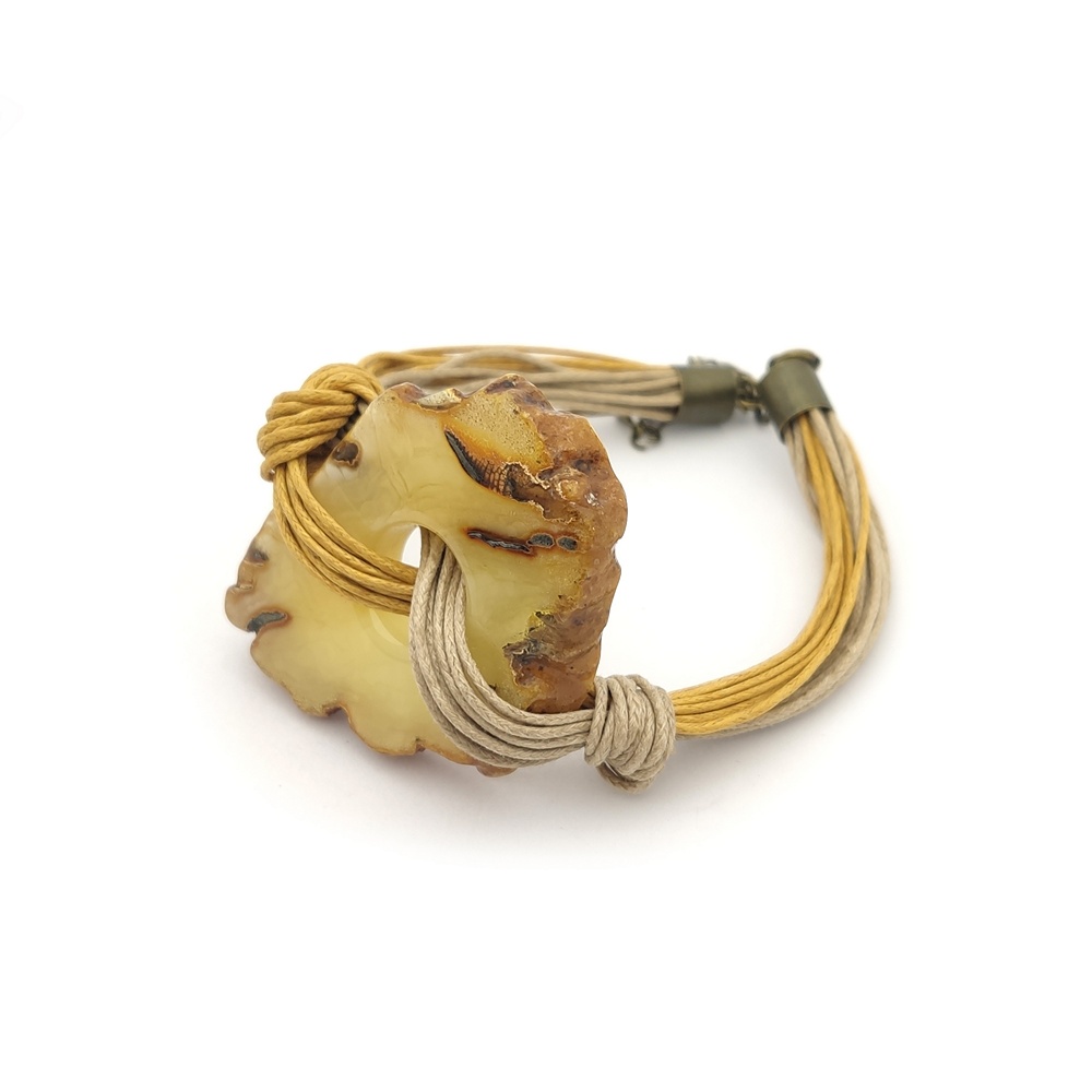 Браслет  авторский из янтаря