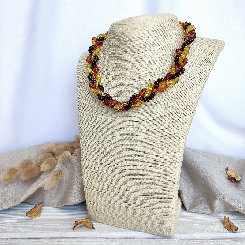 Бусы "Галька"из янтаря