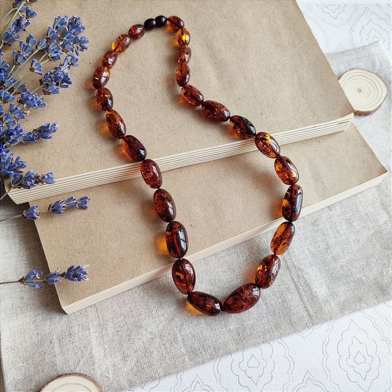 Бусы "Слива" из янтаря