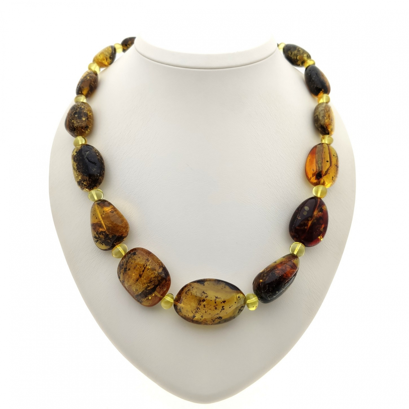 Бусы "Слива" из янтаря