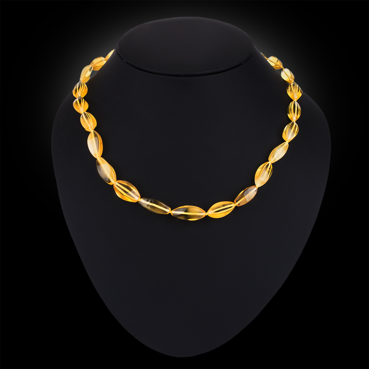 Бусы из янтаря