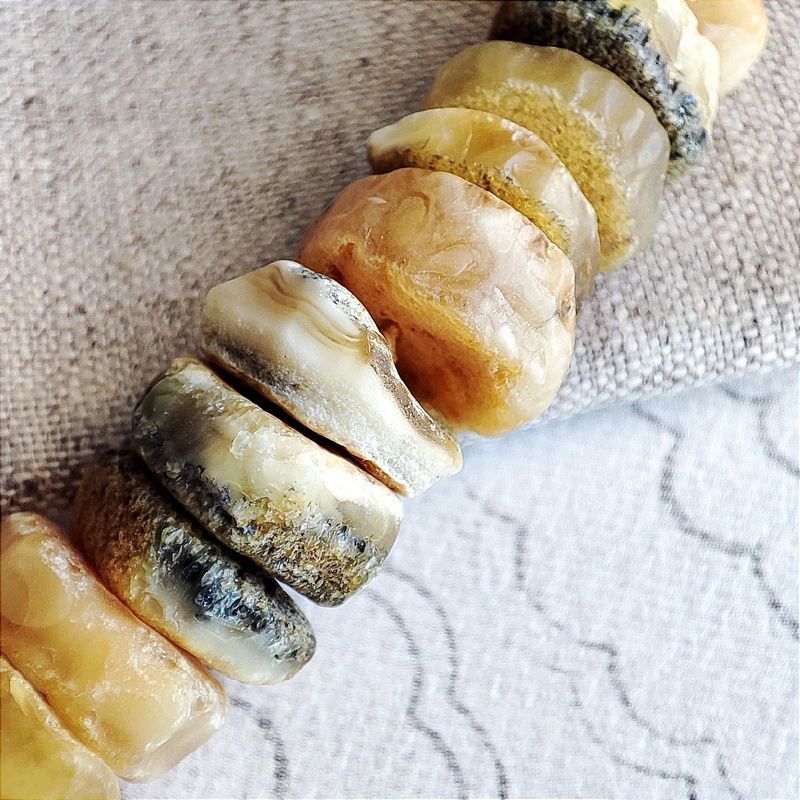 Бусы "Таблетка" из янтаря