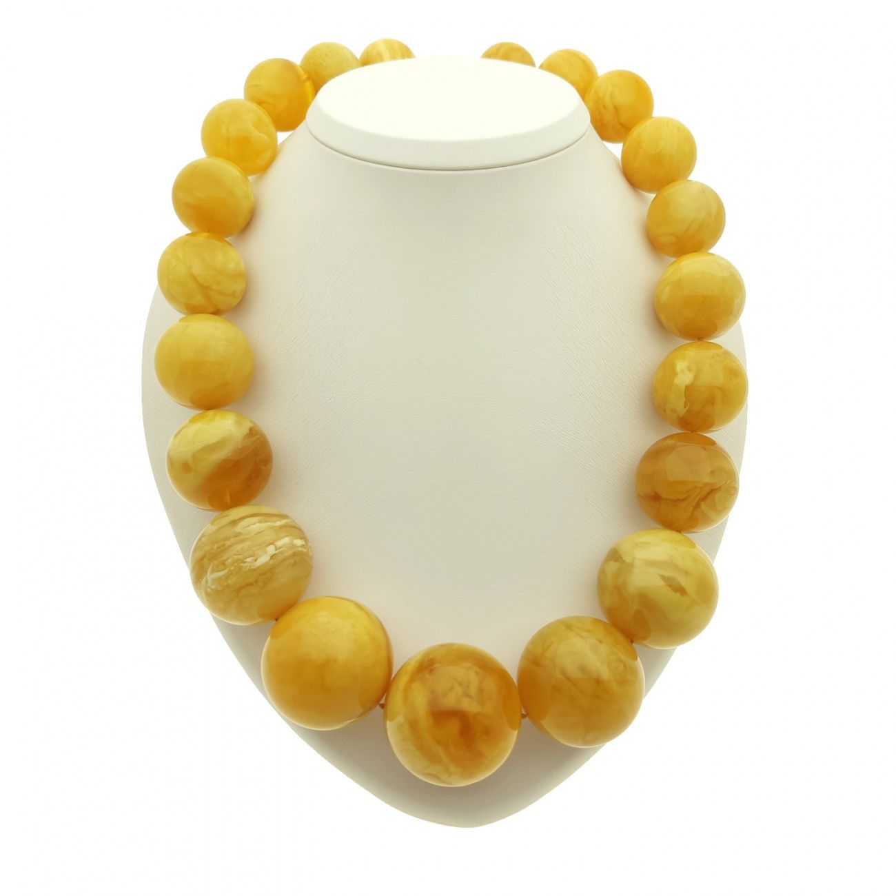 Бусы "Шар" из янтаря