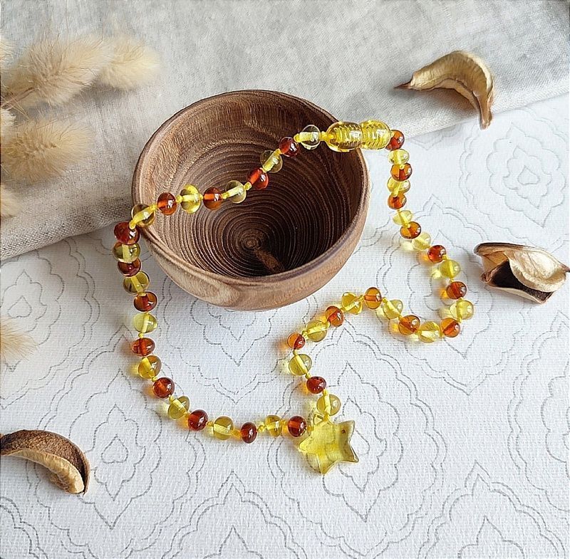 Бусы детские из янтаря