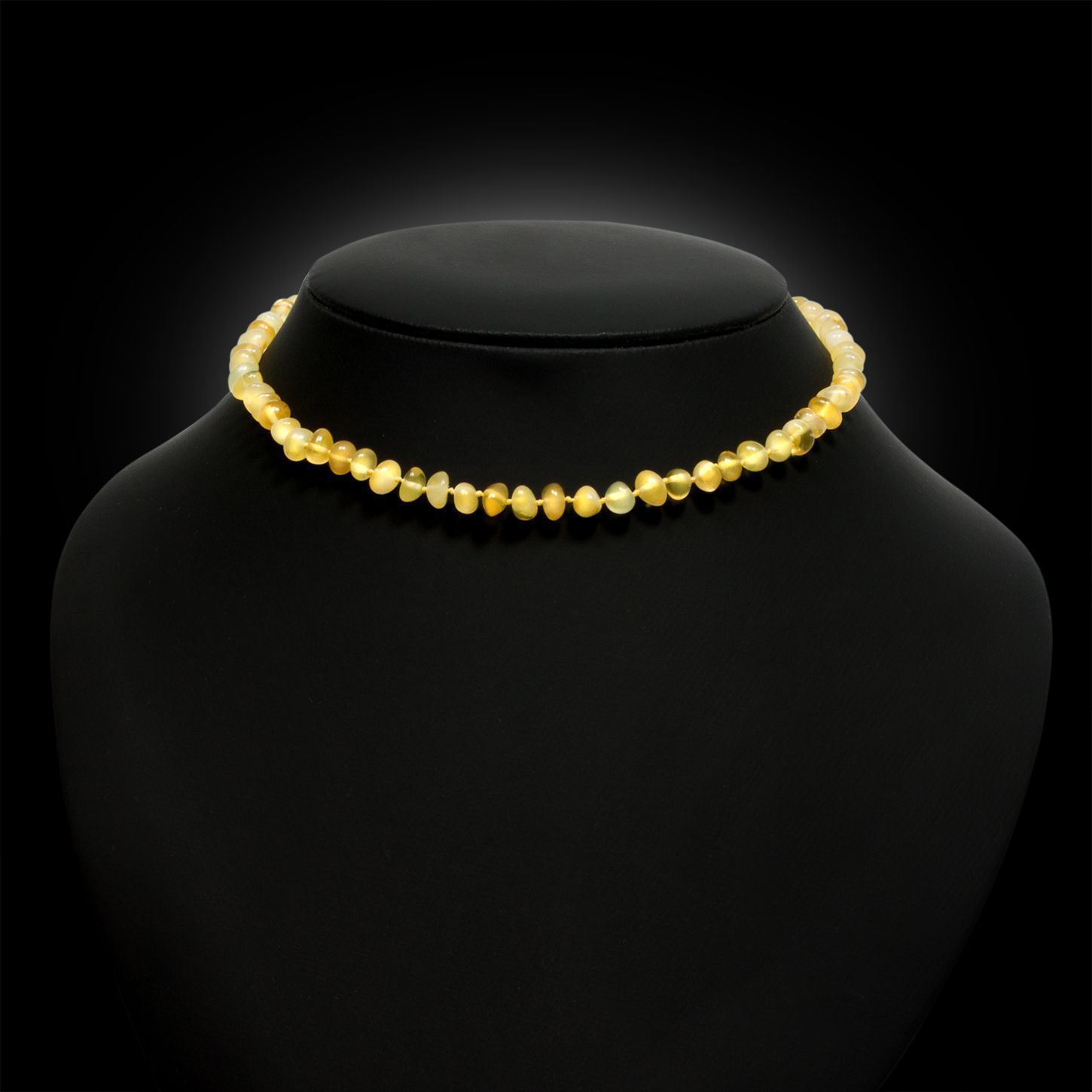 Бусы детские из янтаря