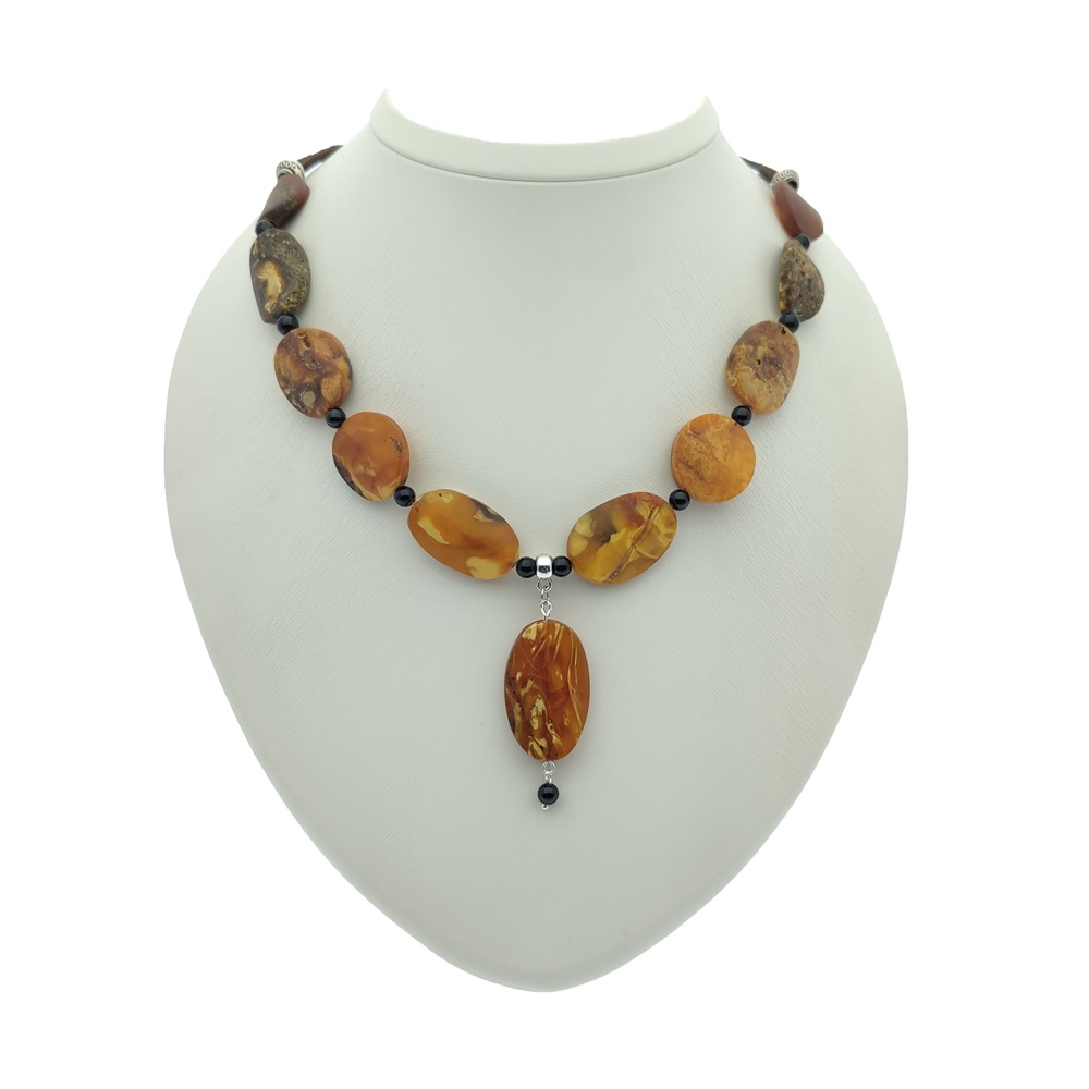 Колье "Чипсы" Янтарь