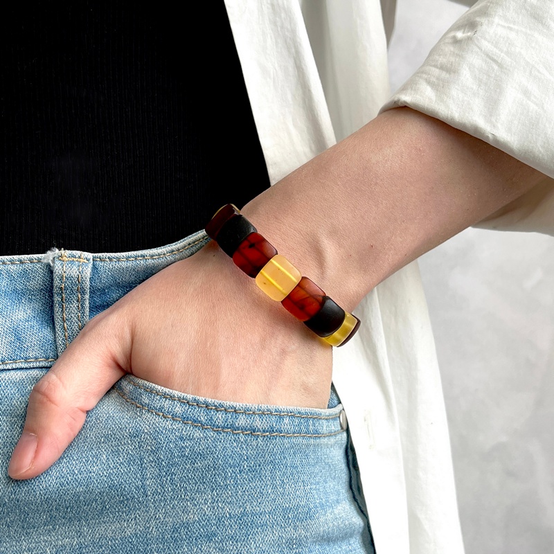 Браслет пласт. янтарь 3501119470 (5)