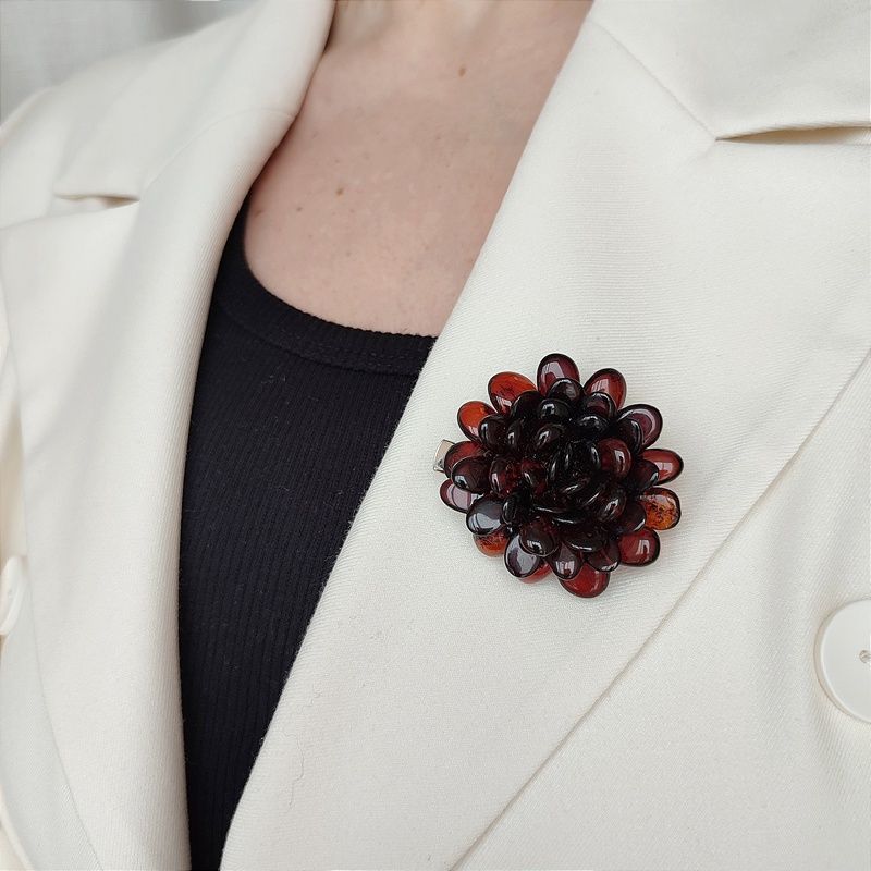 Брошь-зажим "Цветок" янтарь