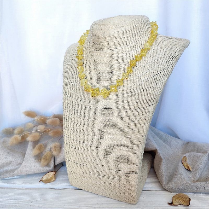 Бусы "Ёжик" из янтаря