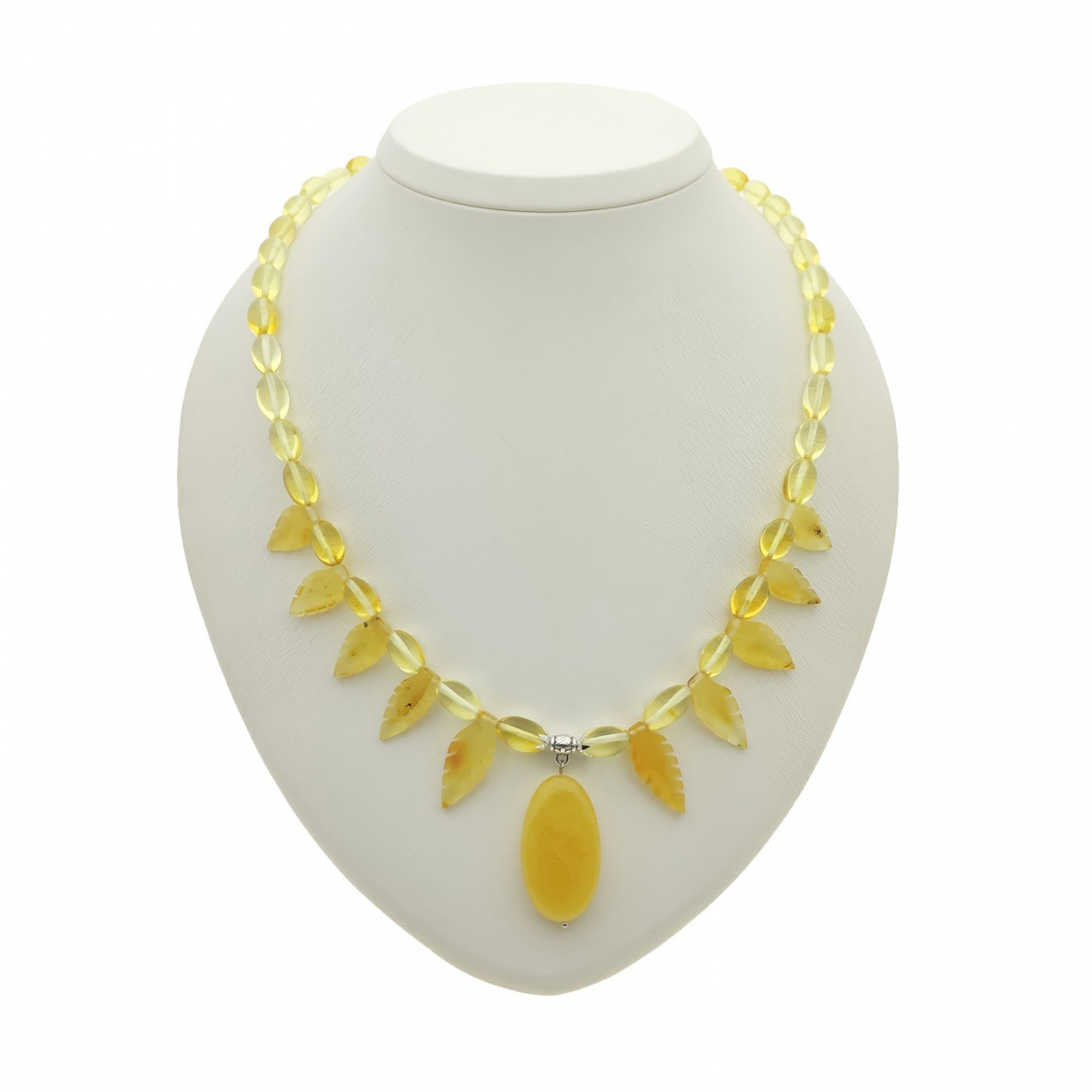 Бусы "Слива" из янтаря