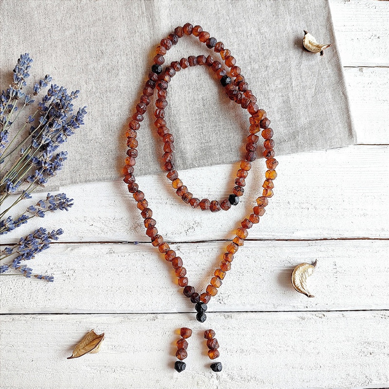 Четки буддийские янтарь 9006100237 (1)