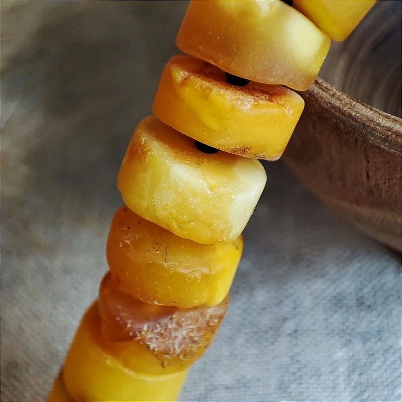 Бусы "Таблетка" из янтаря