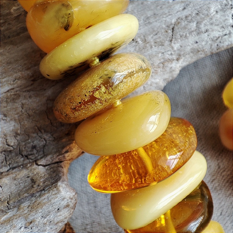 Бусы "Юлия" из янтаря