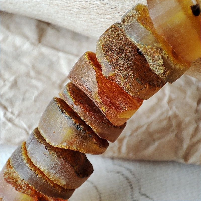 Бусы "Таблетка" из янтаря