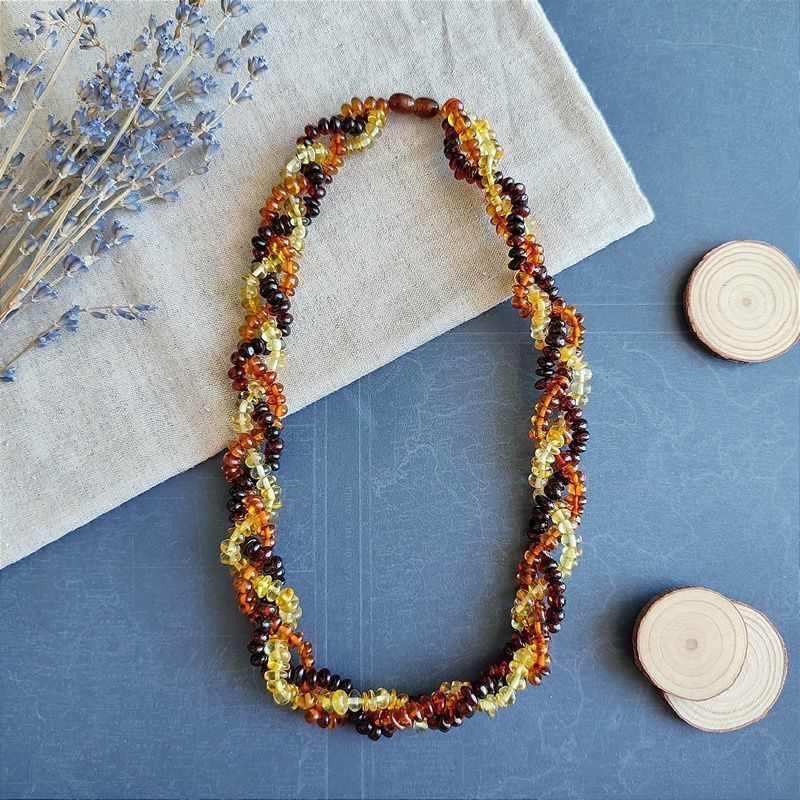 Бусы "Галька"из янтаря