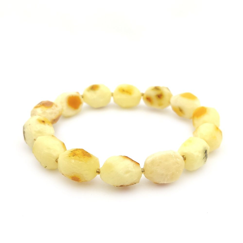 Браслет "Кусанка-оливка" янтарь