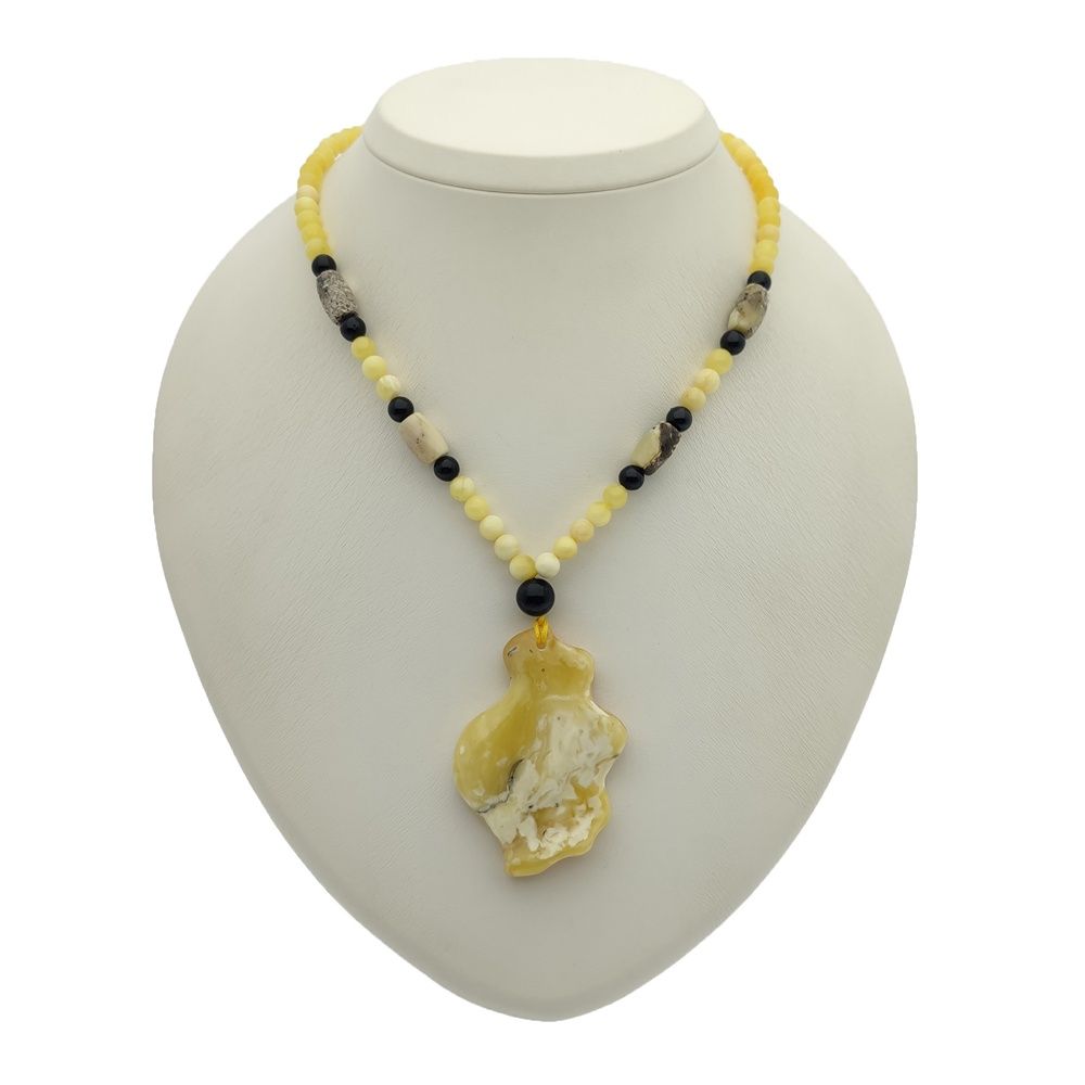 Подвес из янтаря