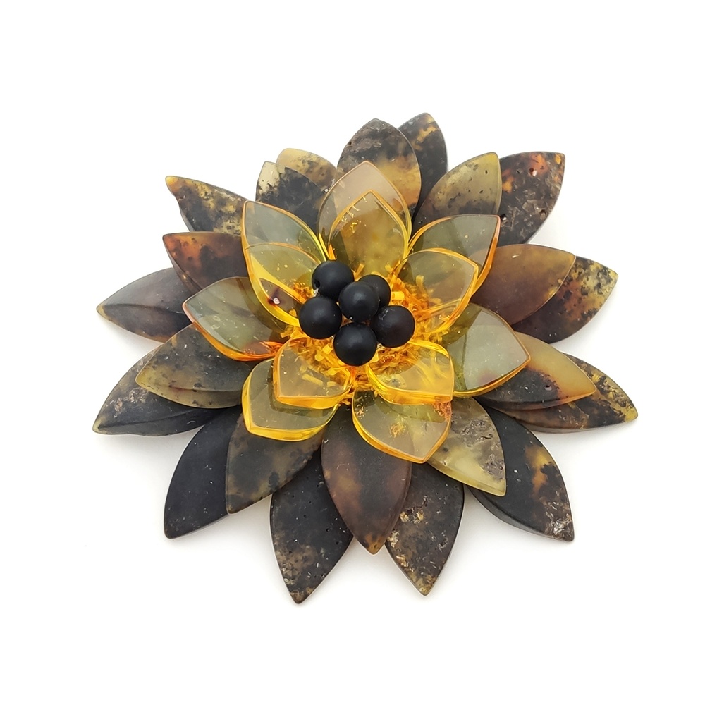 Брошь-кулон "Лотос" янтарь