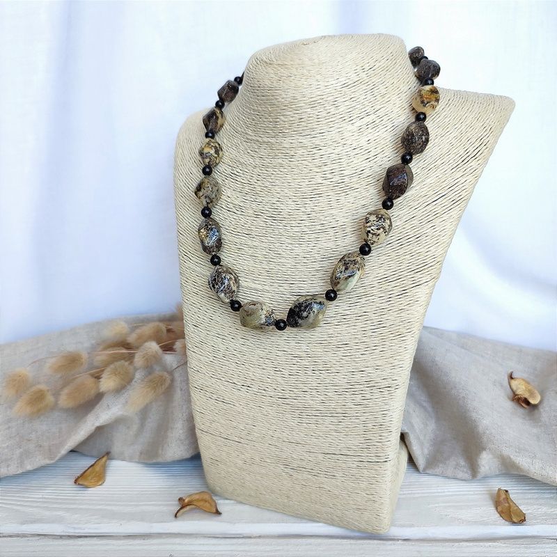 Бусы "Елена" из янтаря