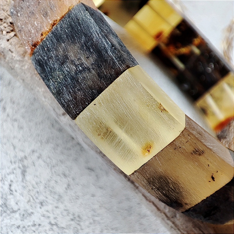 Браслет Муж. янтарь 3201119490 (4)