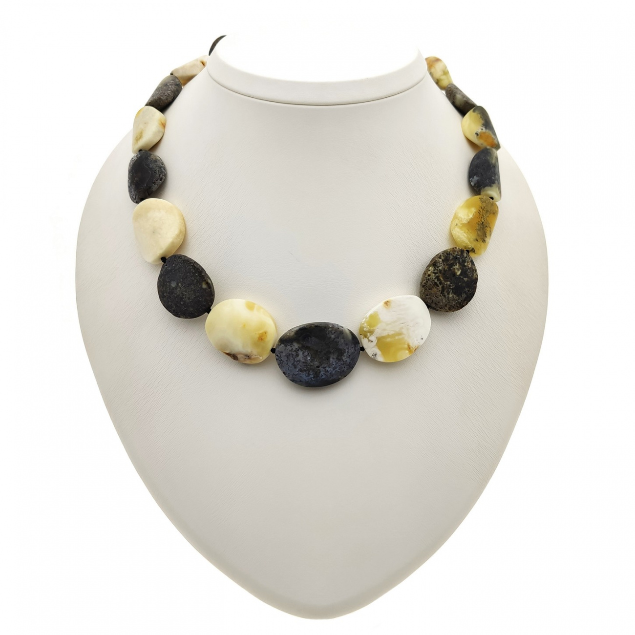 Бусы "Чипсы" из янтаря