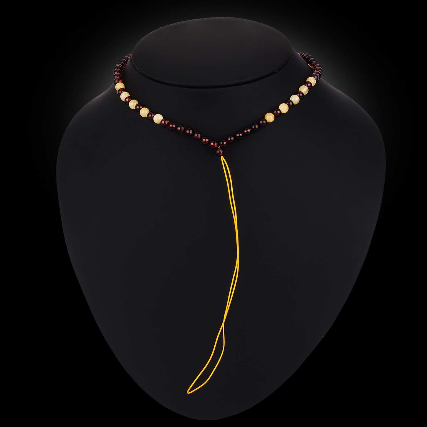 Подвес из янтаря