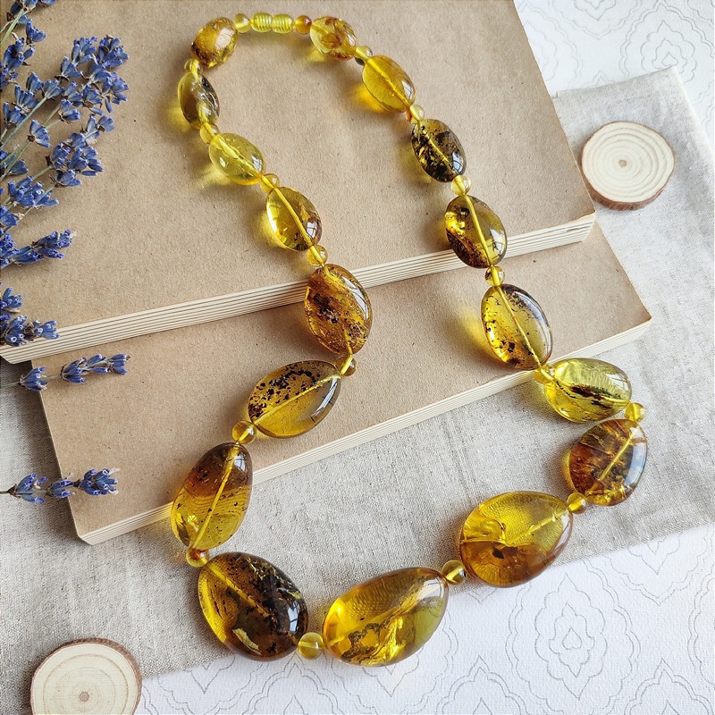 Бусы "Слива" из янтаря