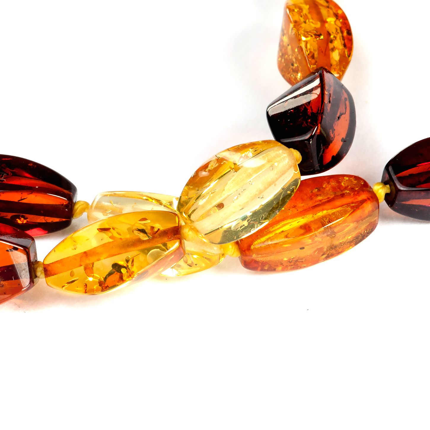 Бусы Елена из янтаря